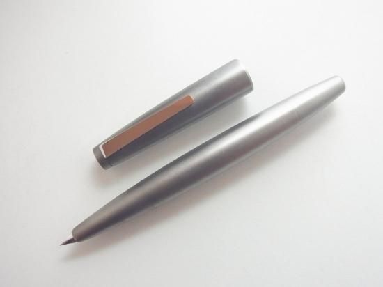 ラミー 2000 50周年スペシャルエディション ブラックアンバー - PEN