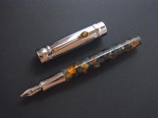 スティピュラ　Stipula  イ・カストーニ タイガー・アイ　万年筆 スティピュラ イ・カストーニ タイガーアイ - PEN-LAND