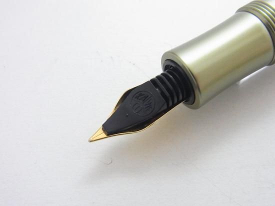 カヴェコ コレクション 「Olivine(オリビン)」 万年筆 - PEN