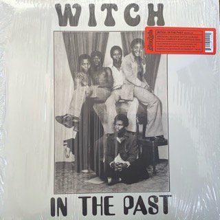 ウィッチ/イン・ザ・パスト　WITCH/IN THE PAST