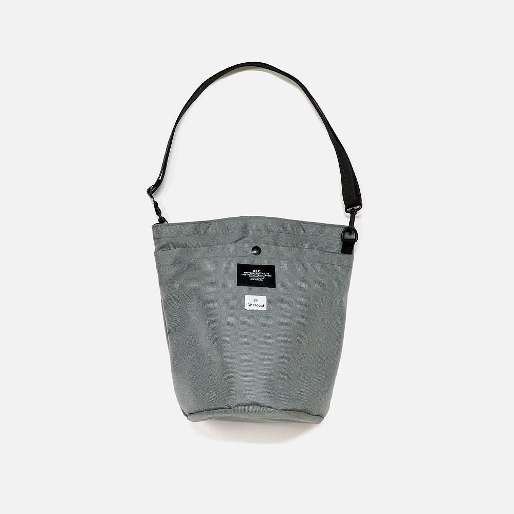 Bip Circle Shoulder Tote