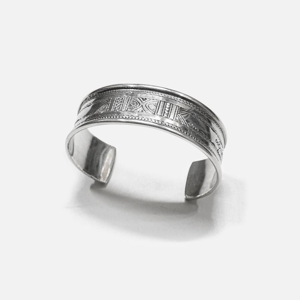 Adawat'n Tuareg（アダワット トゥアレグ） Silver Bangle - Charcoal