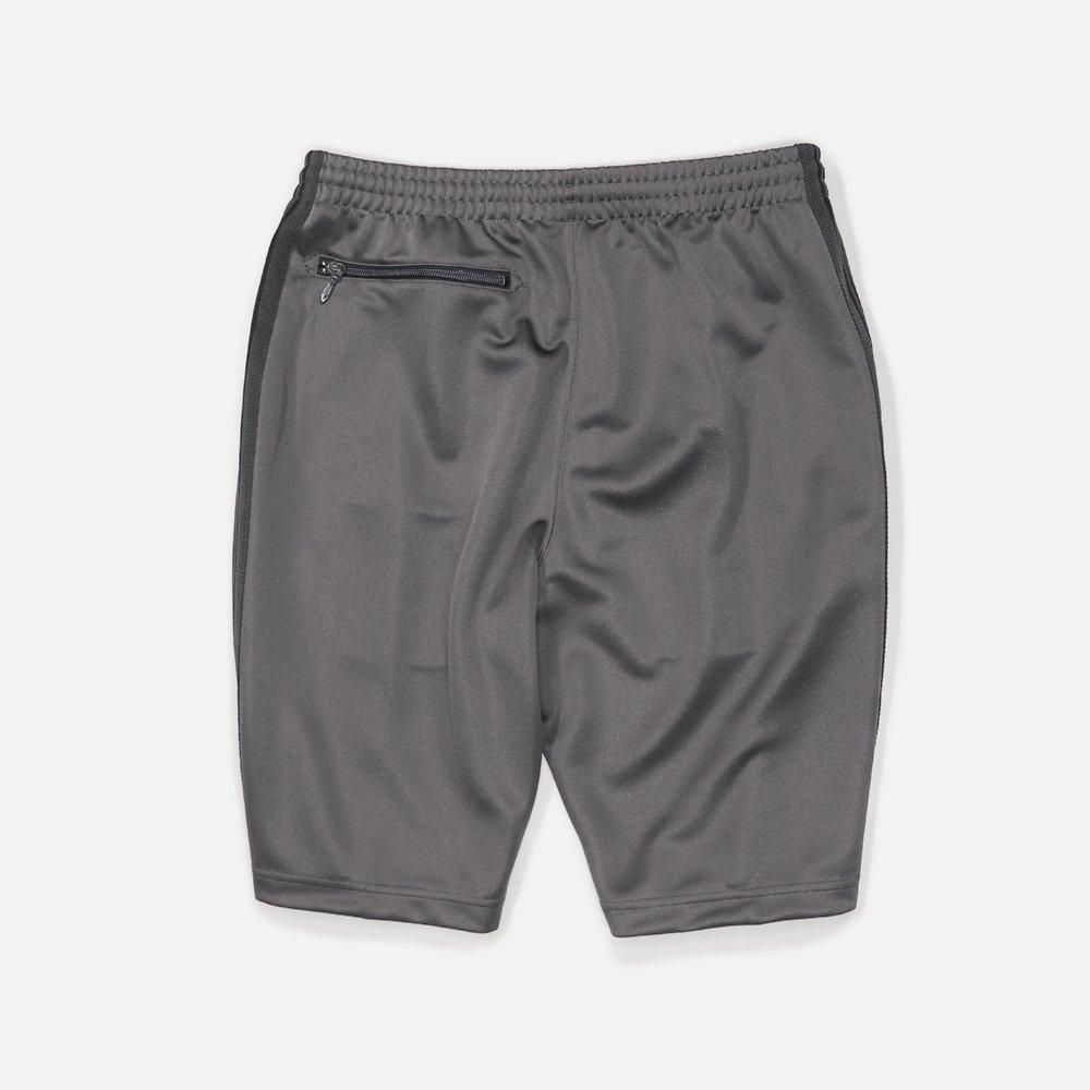 Needles(ニードルズ)〉 別注 Track Pant Shorts - Charcoal Needles(ニードルズ)〉 別注 Track Pant Shorts - Charcoal