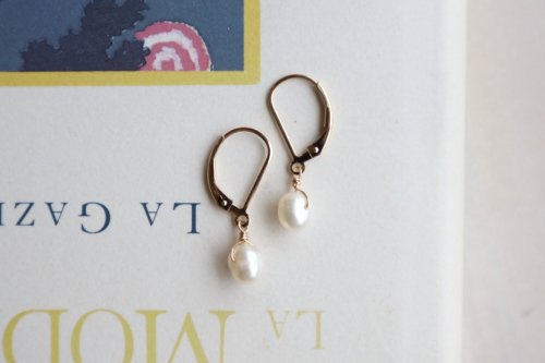 Fresh water pearl Frenchhook pierce/earring