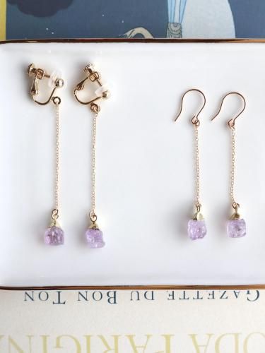 Rough rock charm long pierce/earring (Amethyst)