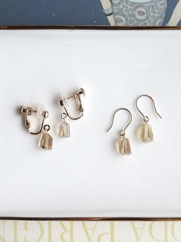 Champagne color quartz tumble pierce/earring