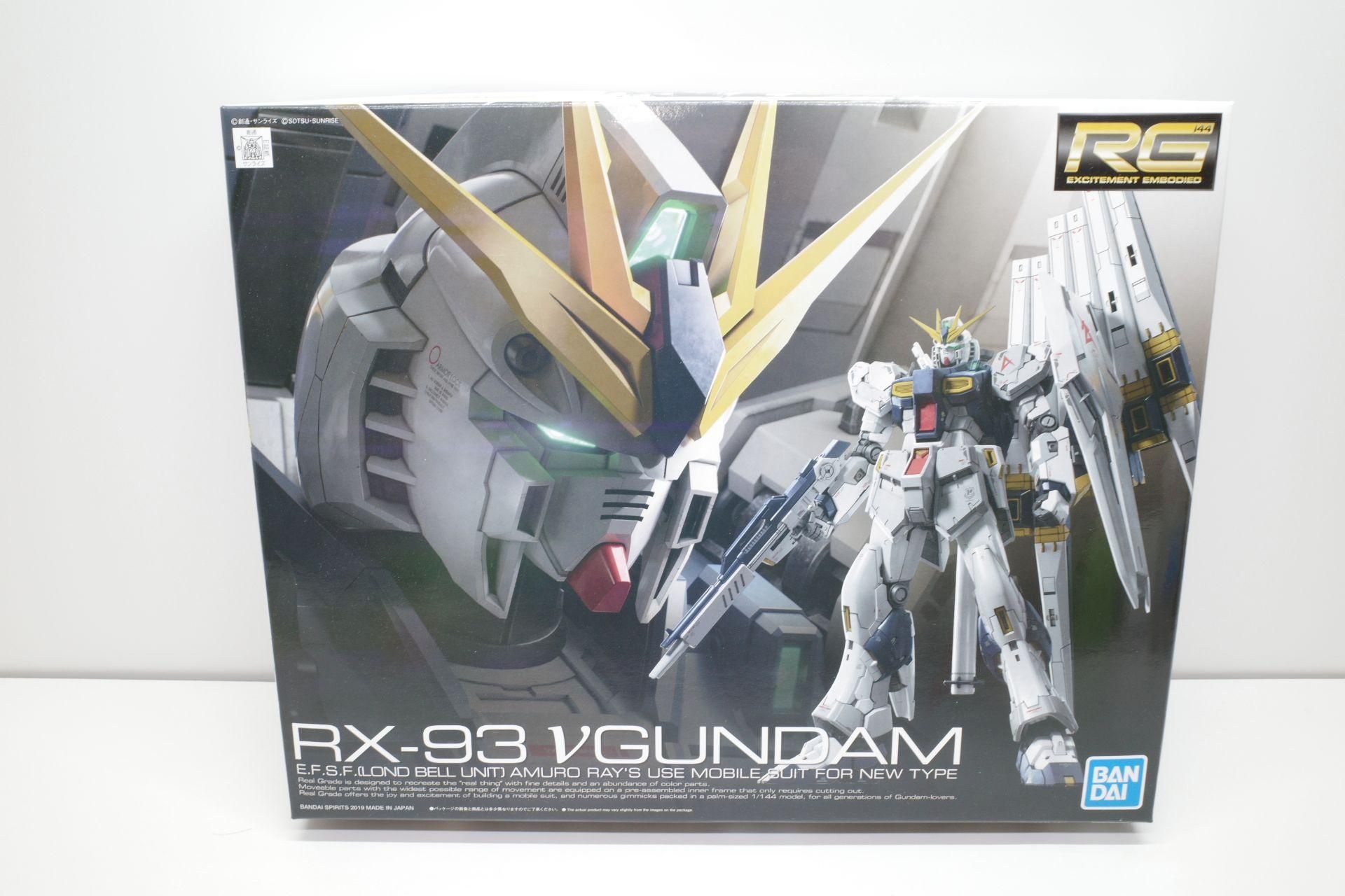 バンダイ 1/144 RG 機動戦士ガンダム RX-93 ν ガンダム ニュー GUNDAM ◆中古/非常に良い【CM-PA-25-C】