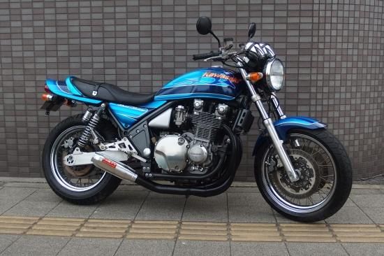 ゼファー１１００ ｍｉｓｔｙモナカマフラー ｂｋ 旧車 絶版車 バイクのカスタムパーツ通販 Misty
