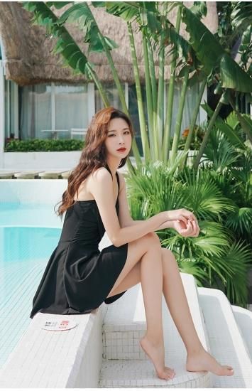 ◇Sea Level◇ Essentialsワンピース水着/スカートタイプ Amazon.com: SEA LEVEL SWIM Essentials Spliced One-Piece
