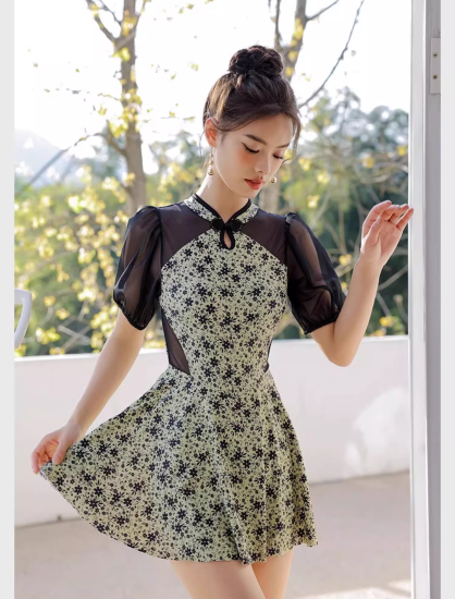 水着 ワンピース水着 花柄 シースルー フレアスカート グリーン 水着 ワンピース水着 花柄 シースルー フレアスカート グリーン