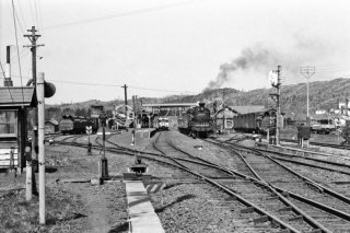 幌延駅 上り旭川行き 324レC5547蒸気機関車 遠望 1972年5月