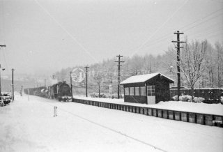 宗谷本線 問寒別駅29607蒸気機関車 1969年11月