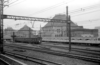 東京駅 創建時に復原する前の三角屋根の丸の内駅舎 1963年7月