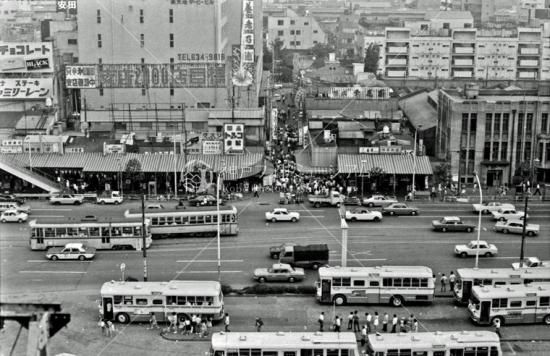 錦糸堀車庫付近 錦糸町駅ビル屋上から撮影 1972年8月 - 神戸 錦糸堀車庫付近 錦糸町駅ビル屋上から撮影 1972年8月 - 神戸
