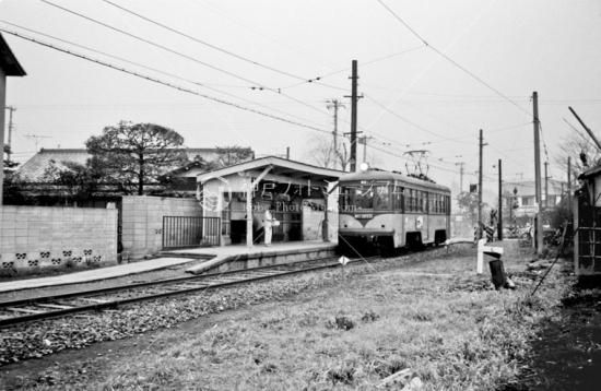 玉電 砧線 吉沢駅 デハ60形 No 62 1969年1月 神戸フォトミュージアム 玉電 砧線 吉沢駅 デハ60形 No 62 1969年1月 神戸フォトミュージアム