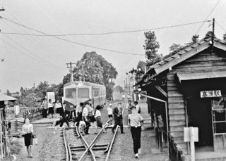 静岡鉄道 駿遠線 高洲駅 1968年9月