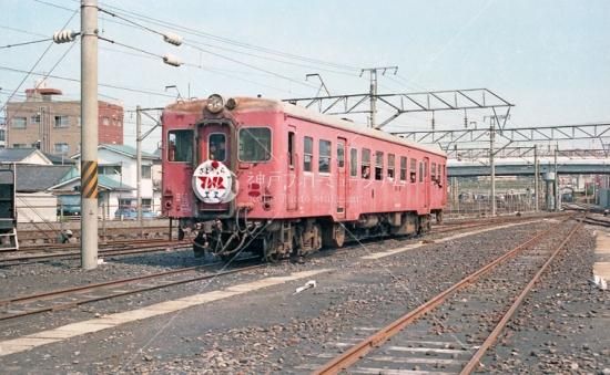 16番(HO) 日本国有鉄道 キハ20形気動車200番代タイプ キット