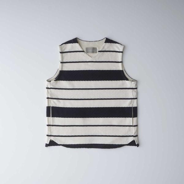 CURLY(꡼)/CABLE JACQUARD VEST -border-