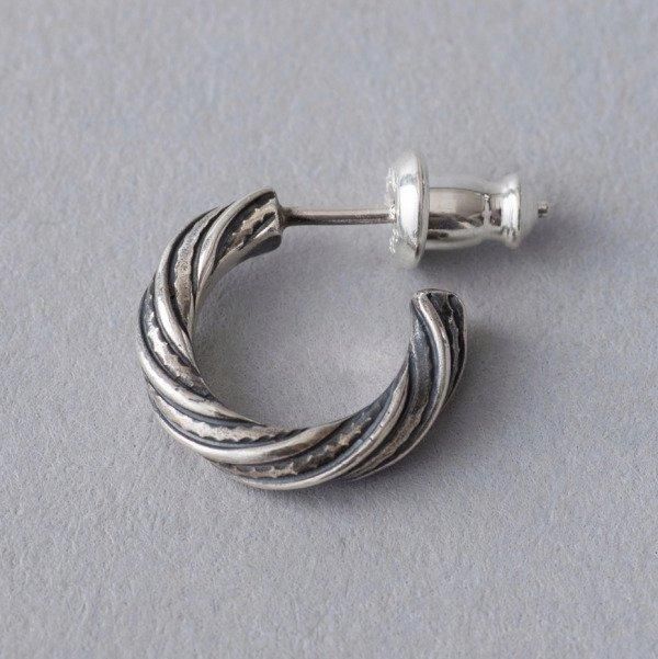 SOLARIS&CO|シルバー925ツイストピアス - RIZID SOLARIS&CO|シルバー925ツイストピアス - RIZID