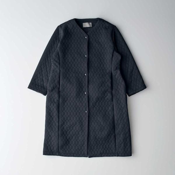 <img class='new_mark_img1' src='https://img.shop-pro.jp/img/new/icons1.gif' style='border:none;display:inline;margin:0px;padding:0px;width:auto;' />CURLY(꡼)/QUILTING JACQURD CARDIE COAT