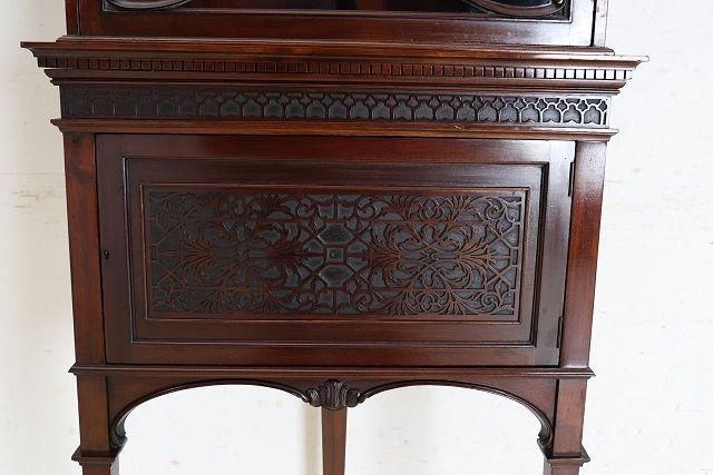 英国アンティーク家具 | ビクトリアンコーナーキャビネット