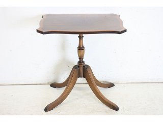 wt-4　1890年代 イギリス製 アンティーク 　ビクトリアン　マホガニー　八角　ワインテーブル　ローテーブル　サイドテーブル