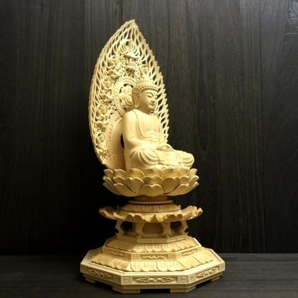 釈迦如来】 桧木 飛天光背八角台 坐6.0寸 総高60cm