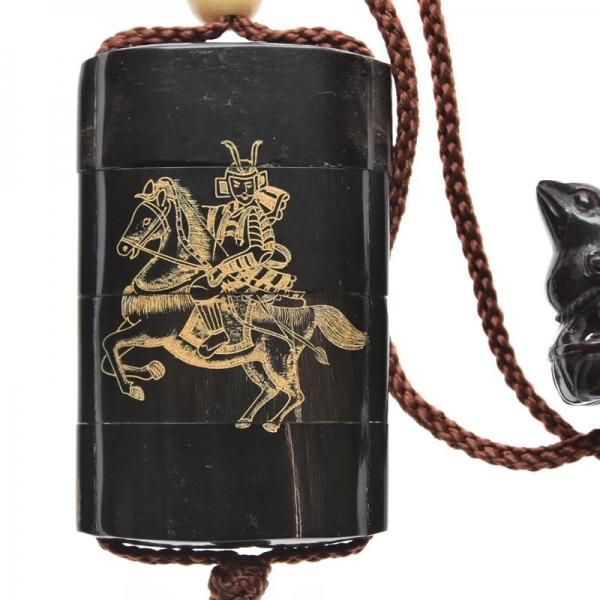 城時代提げ物　金蒔絵山水図　印籠　牛角製饅頭根付・瓢箪根付　U　R5051 城時代提げ物 金蒔絵山水図 印籠 牛角製饅頭根付・瓢箪根付 U