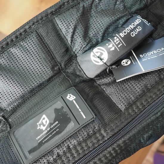 ボディボード4本ケース クワッドウィーリー【CREATURES