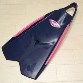 ボディボード用のフィン - ドルフィンズボディボード ファクトリー ボディボード用のフィン - ドルフィンズボディボード ファクトリー