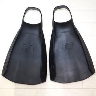 ボディボード用のフィン - ドルフィンズボディボード ファクトリー ボディボード用のフィン - ドルフィンズボディボード ファクトリー