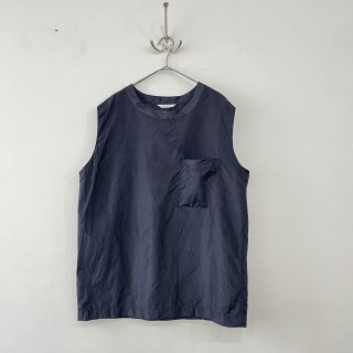 Toujours <br> Pocket Big Tank Shirt<img class='new_mark_img2' src='https://img.shop-pro.jp/img/new/icons64.gif' style='border:none;display:inline;margin:0px;padding:0px;width:auto;' />