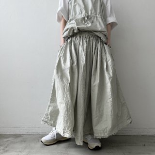 ALBUM DI FAMIGLIA<br> PLEATED LONG SKIRT TC / Almond<img class='new_mark_img2' src='https://img.shop-pro.jp/img/new/icons64.gif' style='border:none;display:inline;margin:0px;padding:0px;width:auto;' />