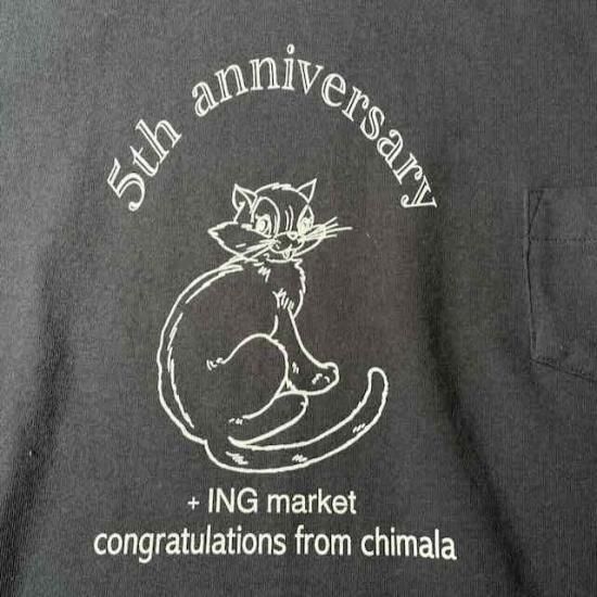 chimala 5TH ANNIVERSARY CAT TEE / Charcoal - ＋ING MARKET