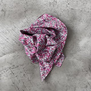 TOUJOURS Scarf<img class='new_mark_img2' src='https://img.shop-pro.jp/img/new/icons56.gif' style='border:none;display:inline;margin:0px;padding:0px;width:auto;' />