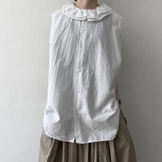TOUJOURS Ruffle Collar Sleeveless  Shirt / Smoke White<img class='new_mark_img2' src='https://img.shop-pro.jp/img/new/icons64.gif' style='border:none;display:inline;margin:0px;padding:0px;width:auto;' />