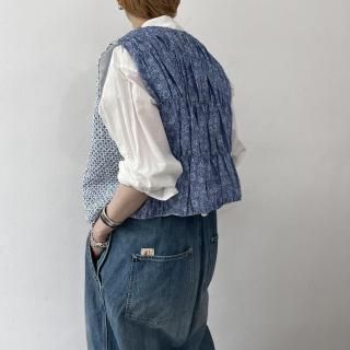 R&D.M.Co- <br> TRELLIS COUCHING STITCH SHIRRING VEST / Charlotte<img class='new_mark_img2' src='https://img.shop-pro.jp/img/new/icons64.gif' style='border:none;display:inline;margin:0px;padding:0px;width:auto;' />