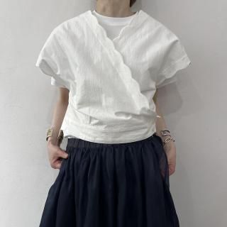 R&D.M.Co- <br> SCALLOPED CACHECOEUR BLOUSE<img class='new_mark_img2' src='https://img.shop-pro.jp/img/new/icons64.gif' style='border:none;display:inline;margin:0px;padding:0px;width:auto;' />