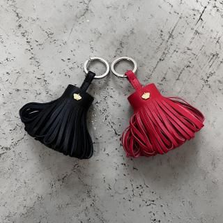 R&D.M.Co-<br> LEATHER TASSEL<img class='new_mark_img2' src='https://img.shop-pro.jp/img/new/icons64.gif' style='border:none;display:inline;margin:0px;padding:0px;width:auto;' />