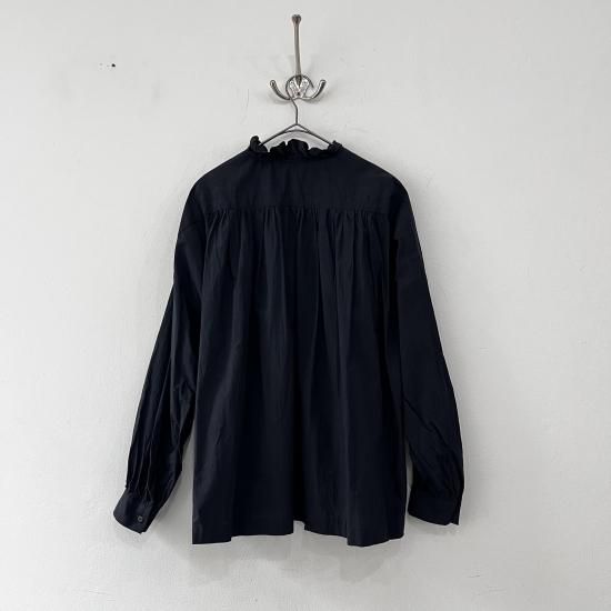 TOUJOURS Lace Pin Tuck Ruffle Shirt / Black Navy - ＋ING MARKET