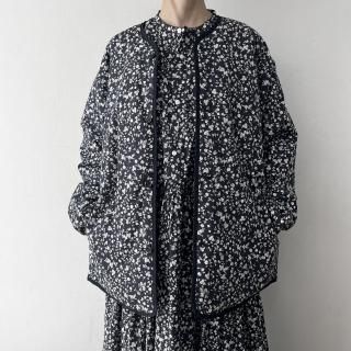 TOUJOURS Reversible Padded Utility Jacket <img class='new_mark_img2' src='https://img.shop-pro.jp/img/new/icons64.gif' style='border:none;display:inline;margin:0px;padding:0px;width:auto;' />