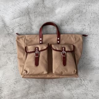 Zilla<br> CROSS BODY BAG / Beige  Cognac<img class='new_mark_img2' src='https://img.shop-pro.jp/img/new/icons64.gif' style='border:none;display:inline;margin:0px;padding:0px;width:auto;' />