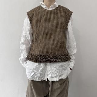 R&D.M.Co -<br> COTTON WOOL FRILL DECORATION BUTTON BIB / Check