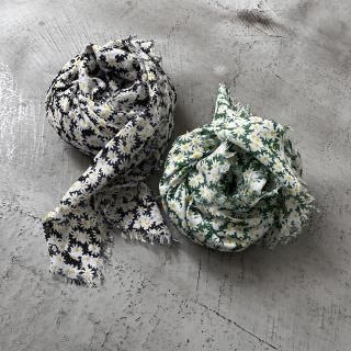 R&D.M.Co- DAISY  GAUZE SHAWL
