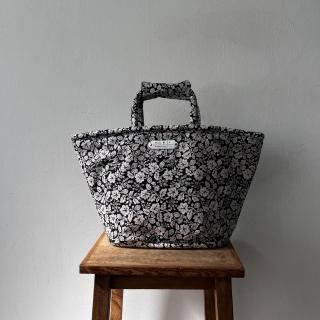 R&D.M.Co-<br> WILD BERRY MARCHE BAG  / White<img class='new_mark_img2' src='https://img.shop-pro.jp/img/new/icons64.gif' style='border:none;display:inline;margin:0px;padding:0px;width:auto;' />
