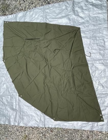 ポーランド軍 87年製 ポンチョテント 軍幕 サイズ2 (Dead Stock ポーランド軍 87年製 ポンチョテント 軍幕 サイズ2 (Dead Stock