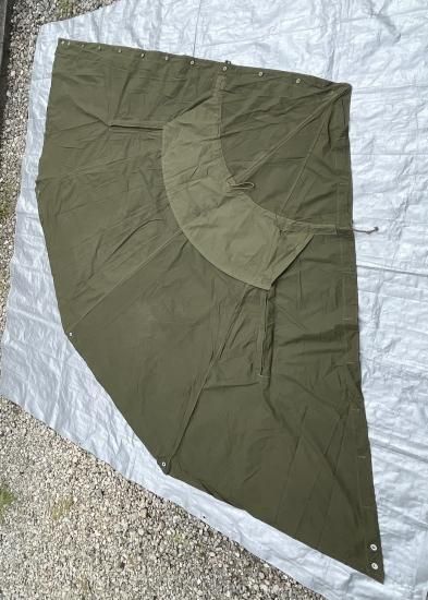 ポーランド軍 ポンチョテント 軍幕 サイズ2 (Dead Stock ポーランド軍 ポンチョテント 軍幕 サイズ2 (Dead Stock