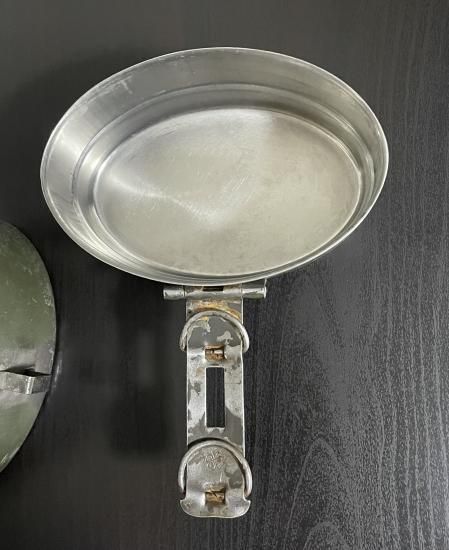 ヴィンテージ スウェーデン軍 メスキット 飯盒 ステンレス製 ヴィンテージ スウェーデン軍 メスキット 飯盒 ステンレス製