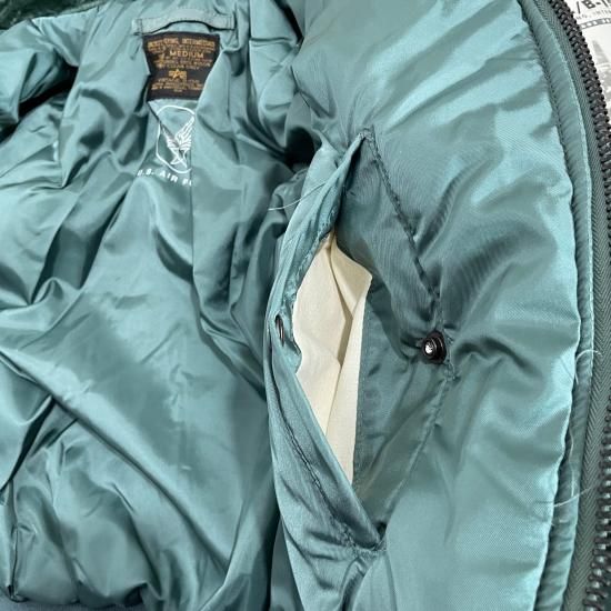 90's ALPHA Industries B-15D フライトジャケット Medium (Dead 90's ALPHA Industries B-15D フライトジャケット Medium (Dead