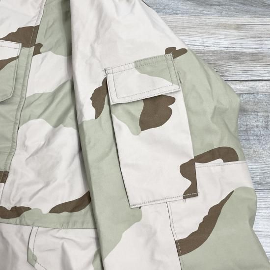 美品　アメリカ軍　ecwcs GEN1 前期　ゴアテックスパーカー　デザートカモ U.S.Army ECWCS Gen1 GORE-TEX PARKA Early Model 3Color Desert